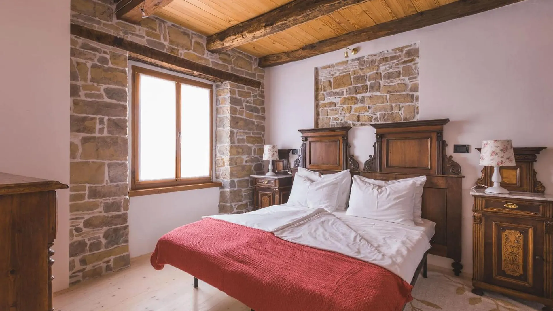 Portole Suites Oprtalj 0*,