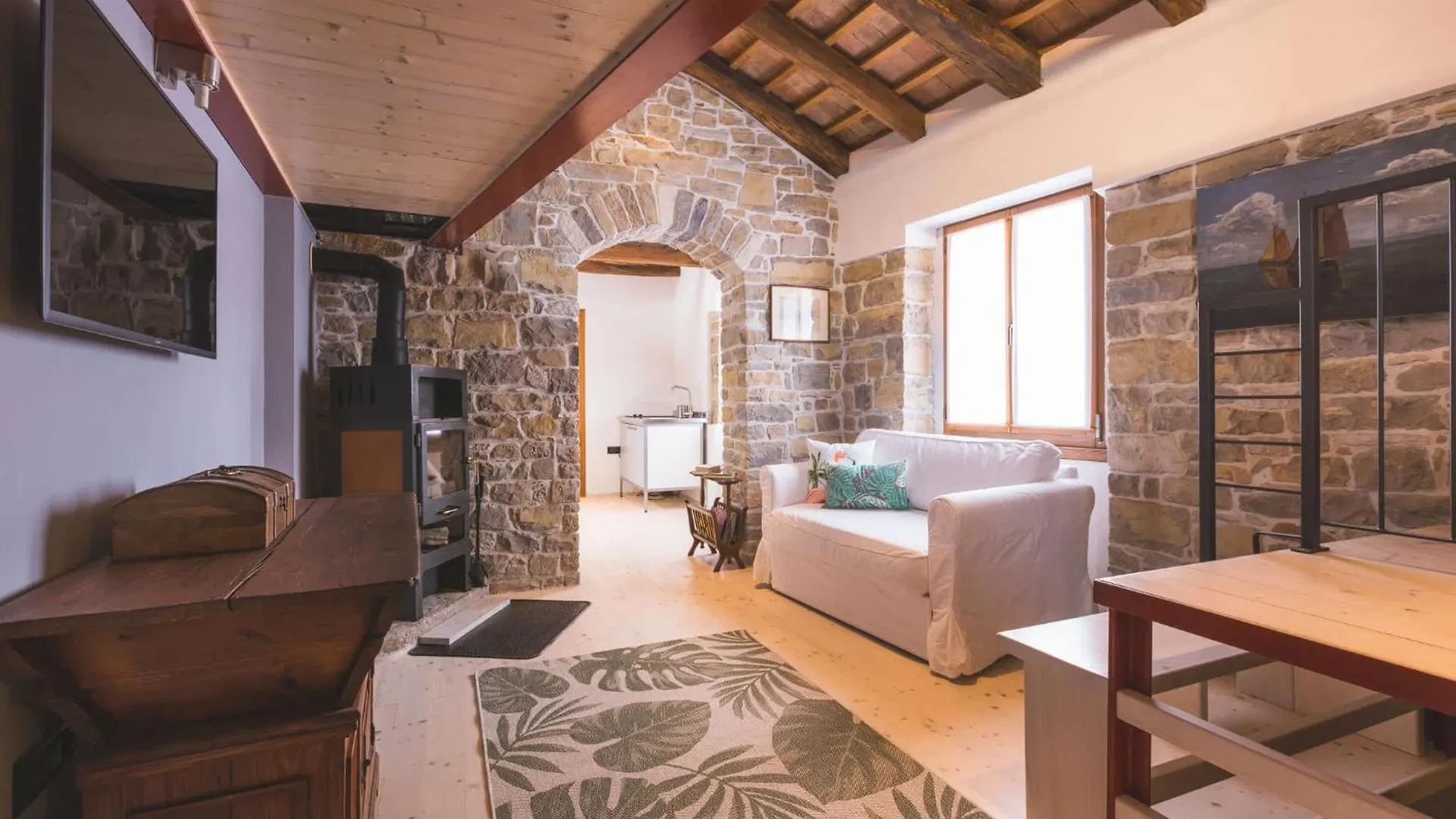 Portole Suites Oprtalj