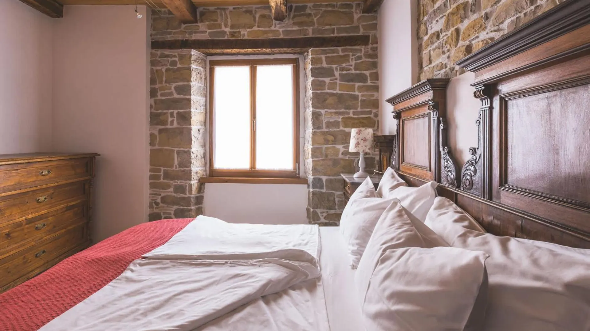 Portole Suites Oprtalj 克罗地亚