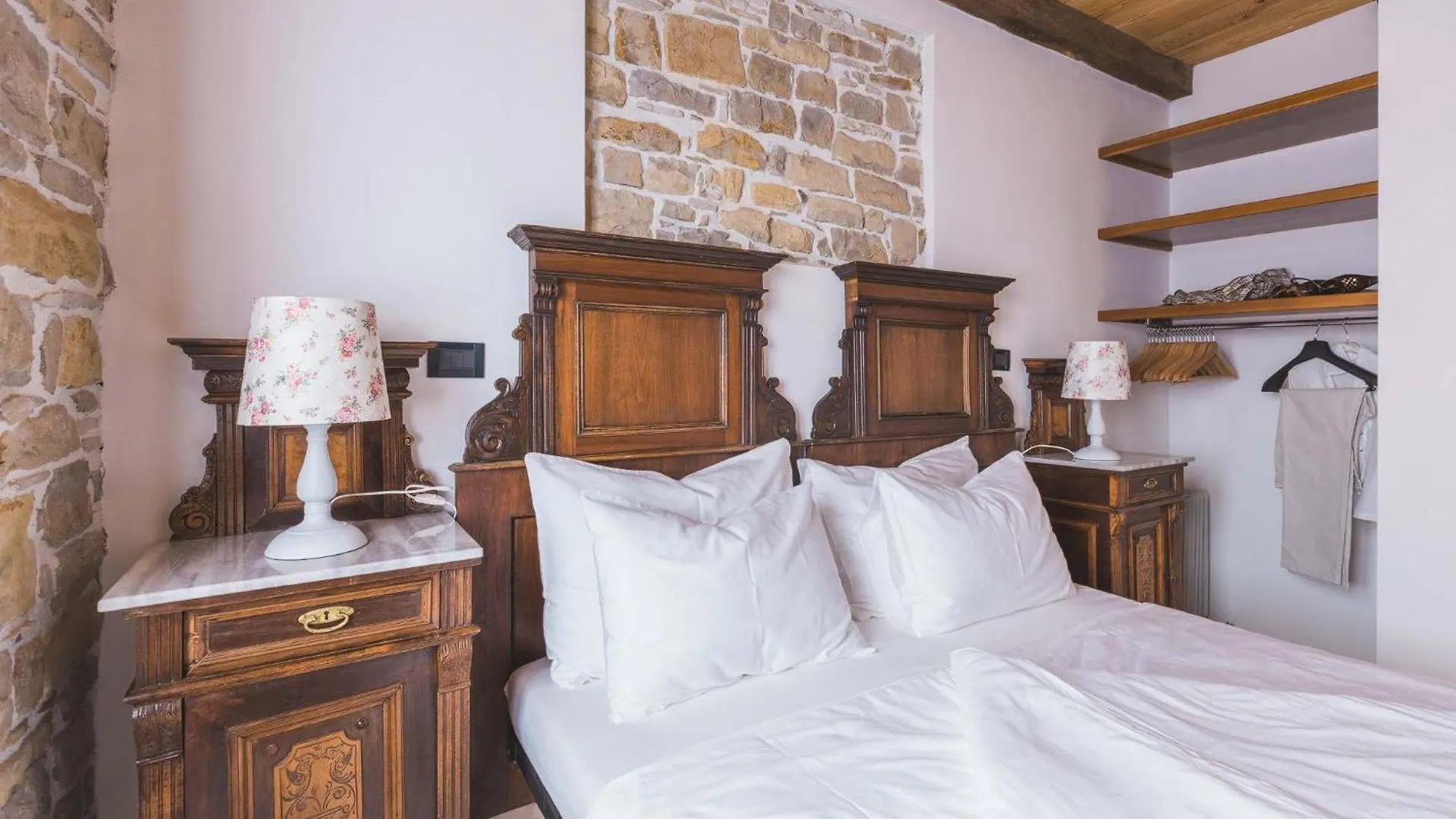Portole Suites Oprtalj