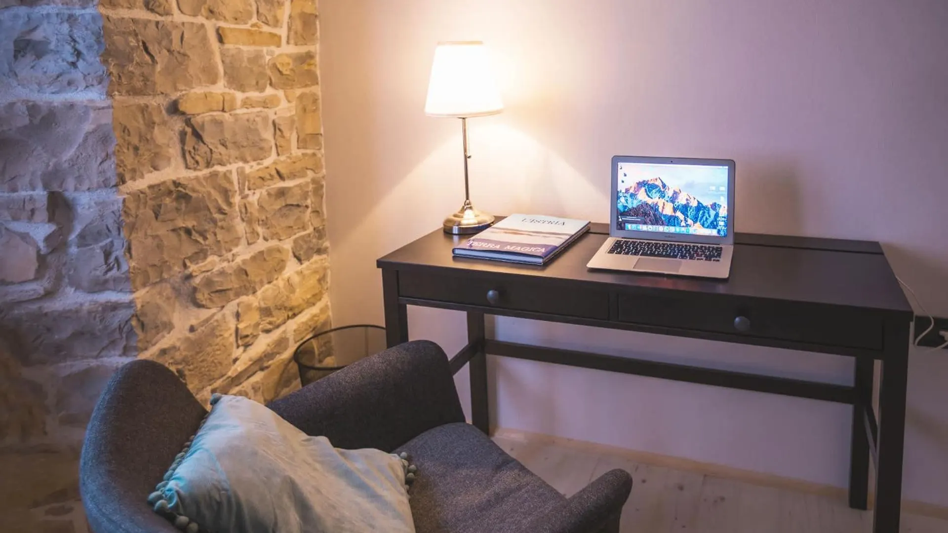 Portole Suites Oprtalj 0*,  Croacia