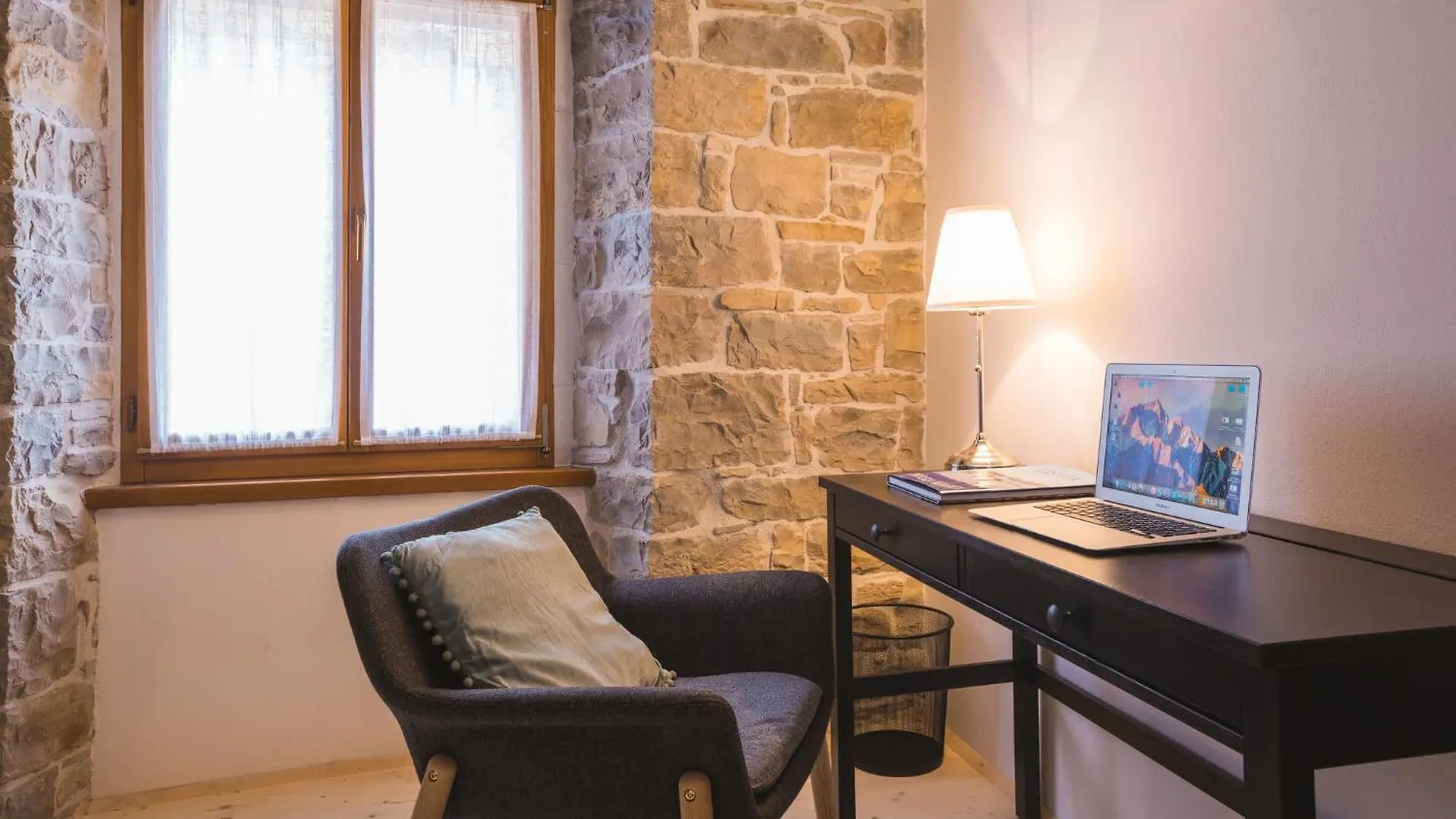 Portole Suites Oprtalj Inn