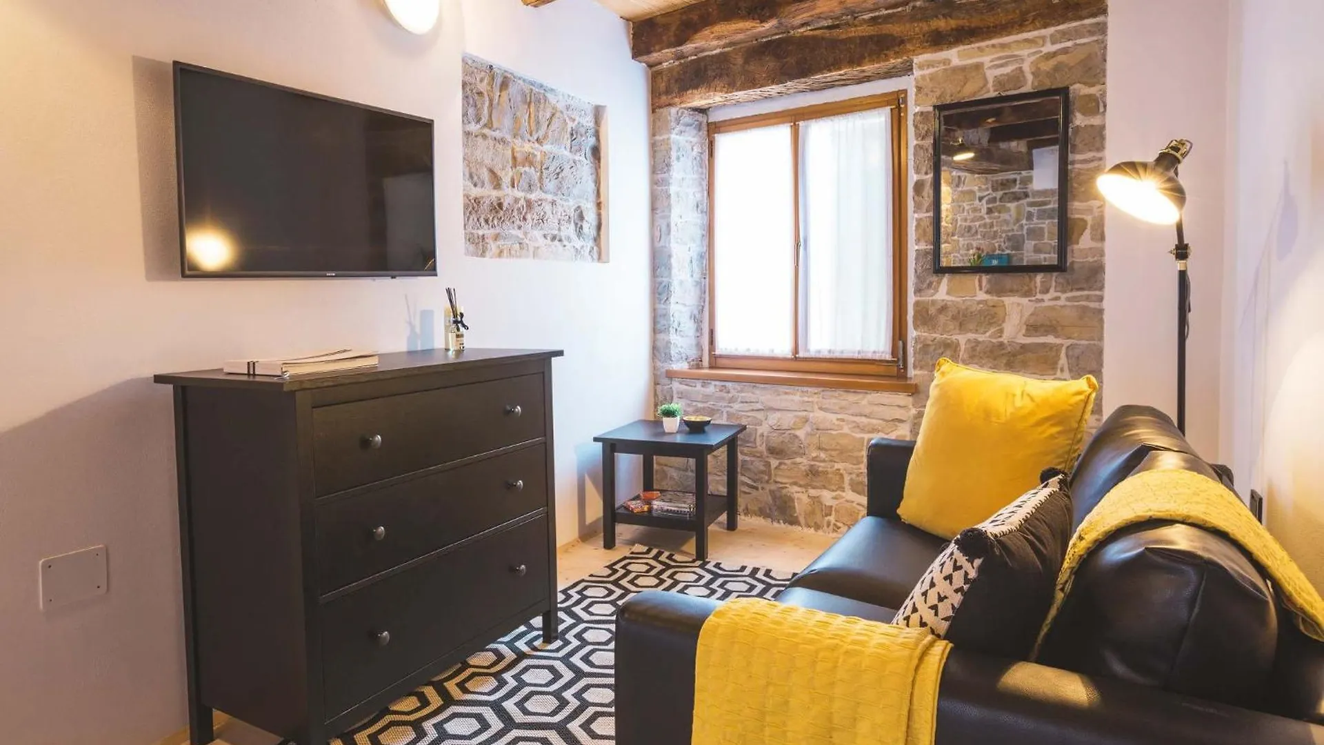 Portole Suites Oprtalj