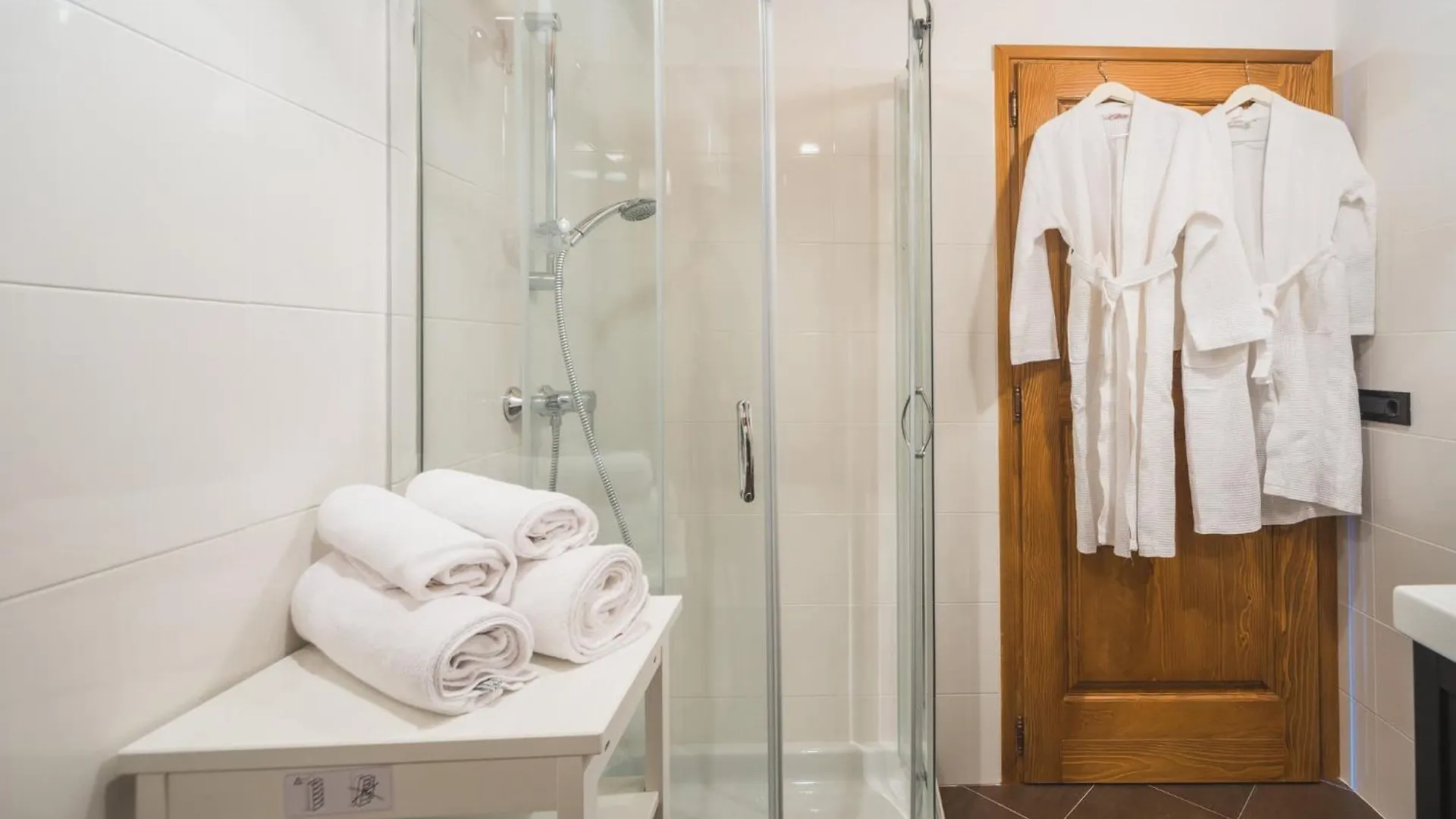 Portole Suites Oprtalj 0*,